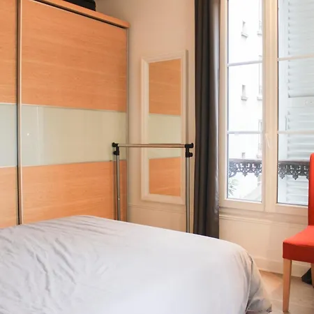 Cosy For Two In The Heart Of Paryż