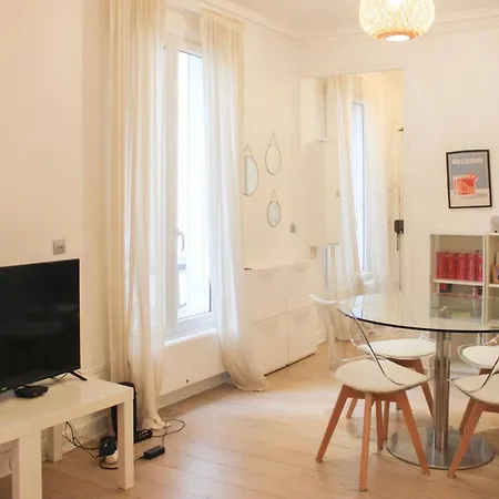Cosy For Two In The Heart Of Apartament