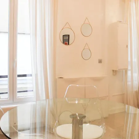 Apartament Cosy For Two In The Heart Of Paryż